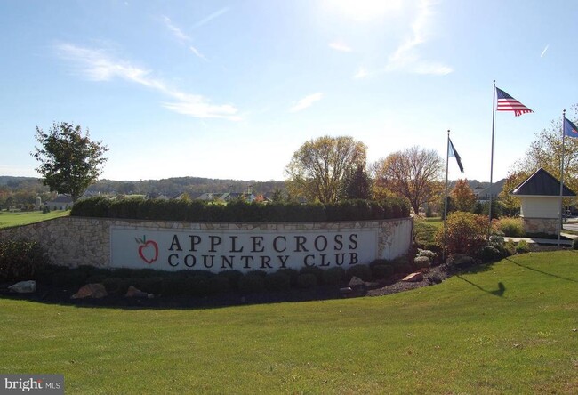 Building Photo - 615 Prizer Ct