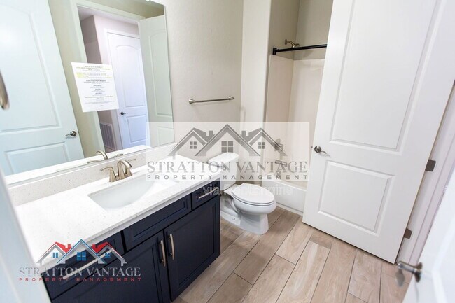 Building Photo - 5100 E Rancho Paloma Dr