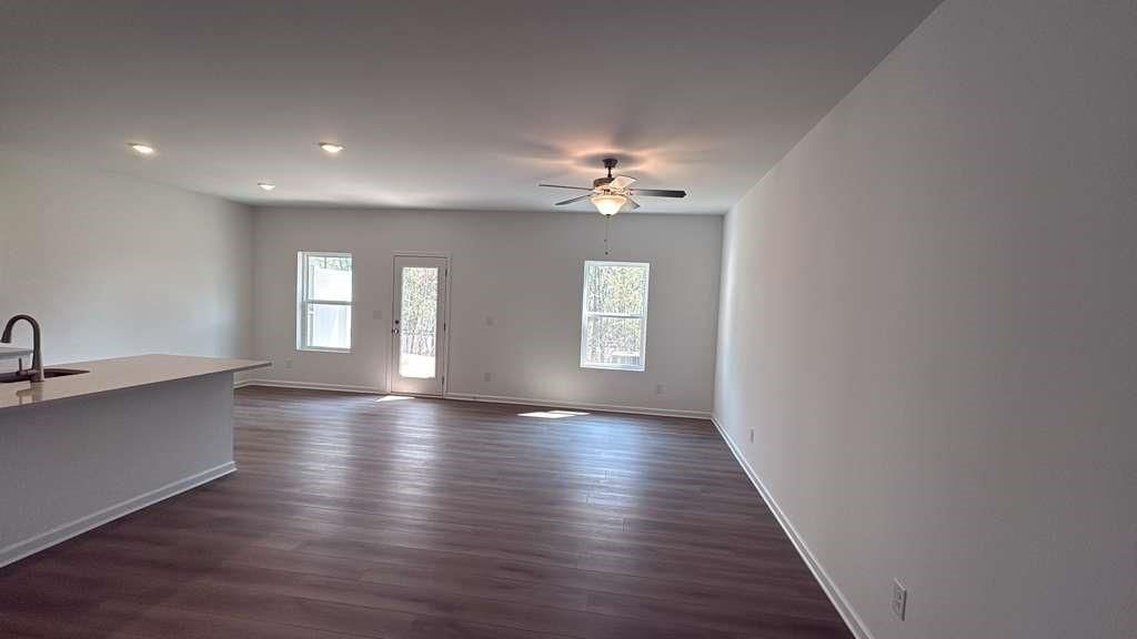 Building Photo - 5443 Allegro Ln