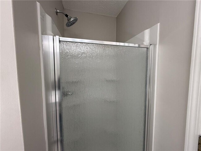 Building Photo - 979 Sugar Crossing Ln