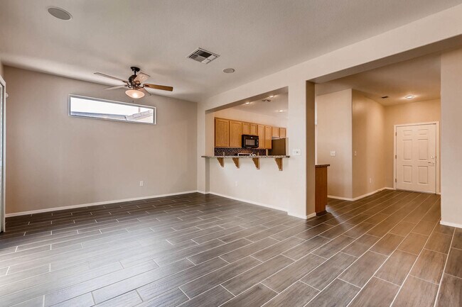 Building Photo - Updated 2 Bedroom in Sun City Anthem