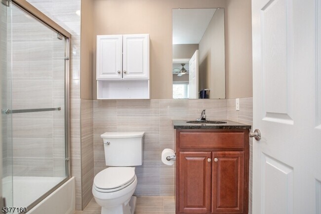 Building Photo - 24 DeCroce Ct