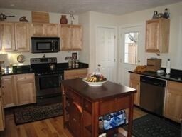 Building Photo - 307 Shrewsbury St