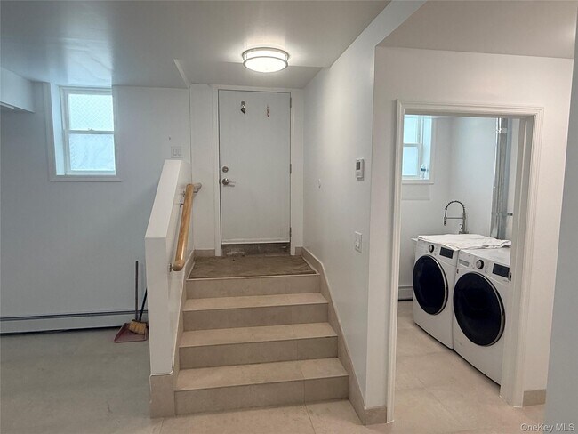 Building Photo - 48-23 44th St