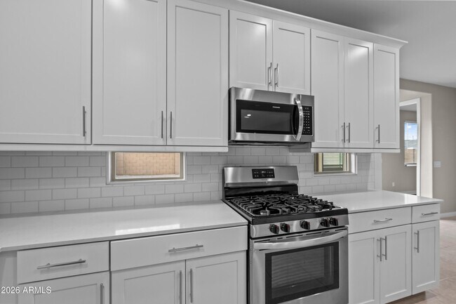 Building Photo - 19568 W Rancho Dr