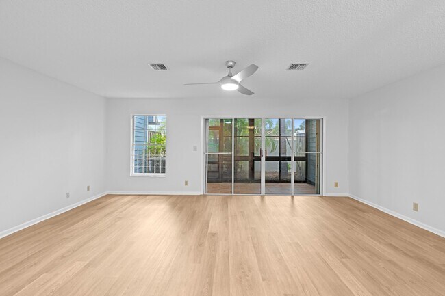 Building Photo - 1410 Ocean Dunes Cir