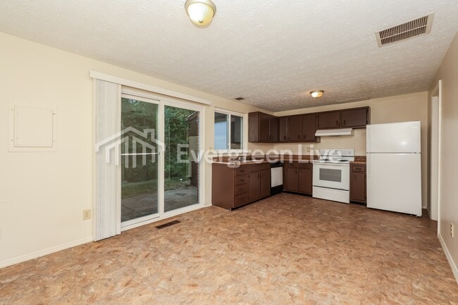 Building Photo - 7757 Mt Hood