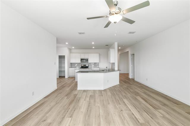 Building Photo - 4905 Woodloch Dr