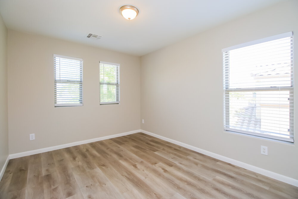 Building Photo - 40339 W Helen Ct