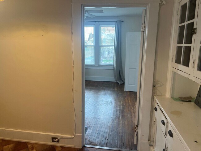 Building Photo - 2502 Blair Blvd