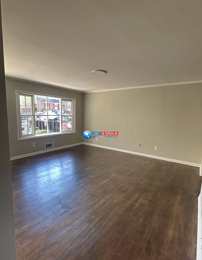 Building Photo - Renovated 4-sided brick ranch in Tucker