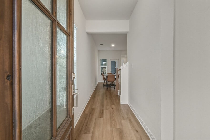 Building Photo - 2017 Ridge Runner Dr