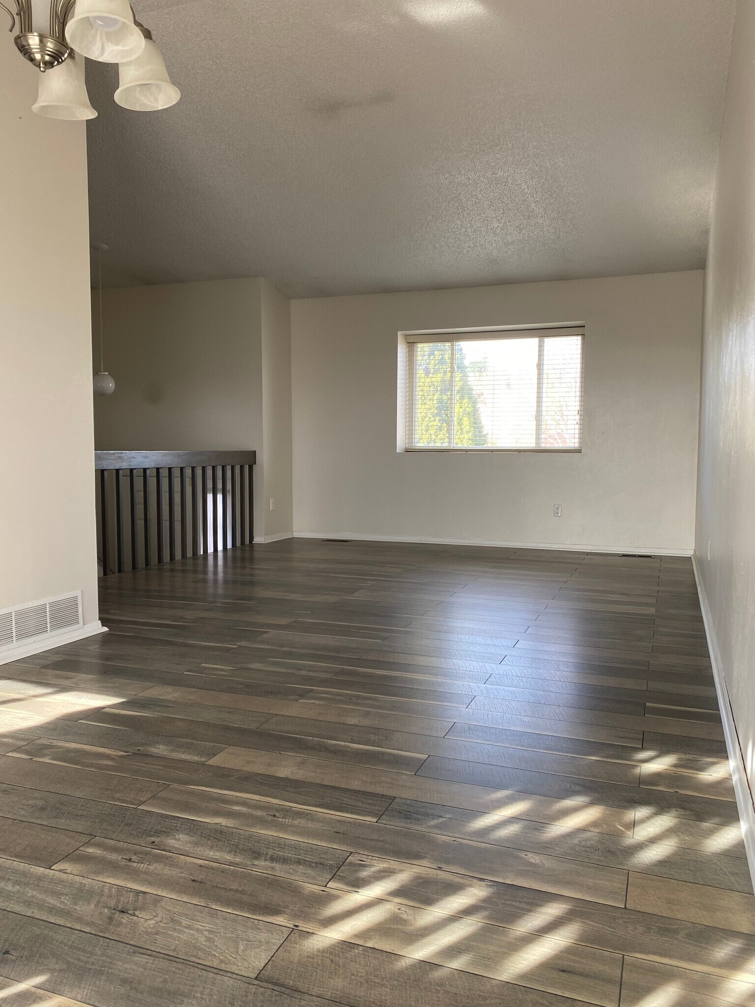 Building Photo - 325 Catalina Dr