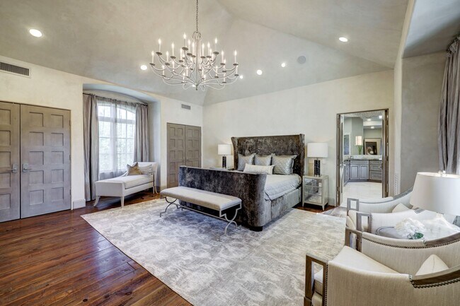 Building Photo - 5610 Lynbrook Dr