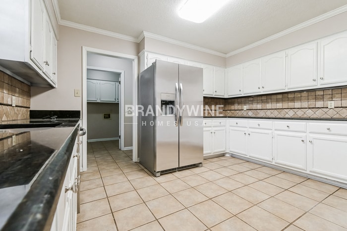 Building Photo - 292 E Valleywood Dr