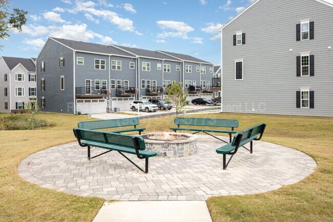 Building Photo - 1939 Stallings Rd