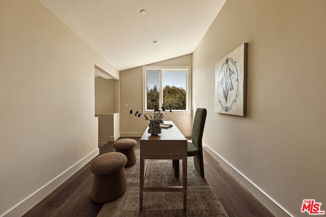 Building Photo - 16838 Oak View Dr
