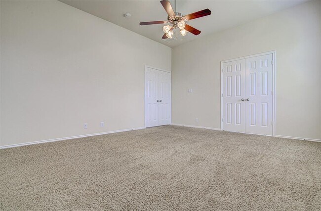 Building Photo - 1610 Greenside Dr