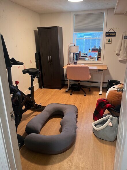 Building Photo - 66 Hill St