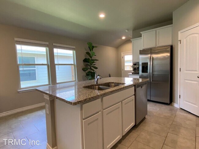 Building Photo - 3 br, 2 bath House - 7621 HERD RIDER LN.