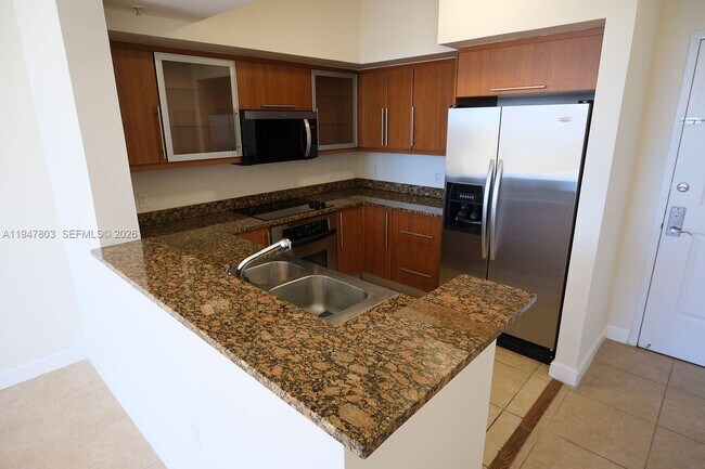 Building Photo - 888 Douglas Rd