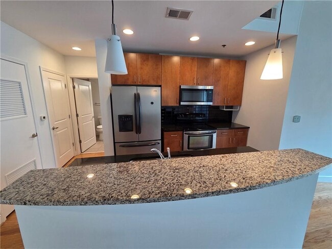 Building Photo - 44 Peachtree Pl NE