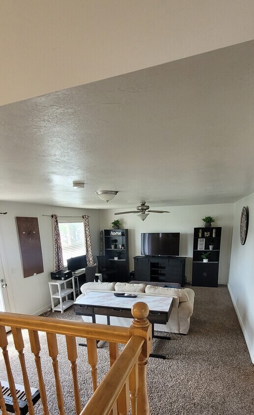Building Photo - 806 Saint Andrews Dr