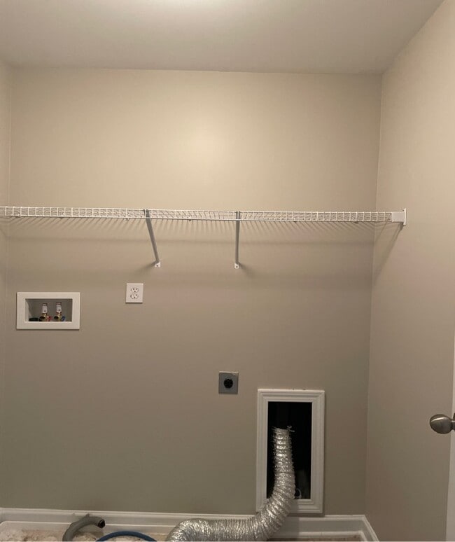 Building Photo - Beautiful Simpsonville Home