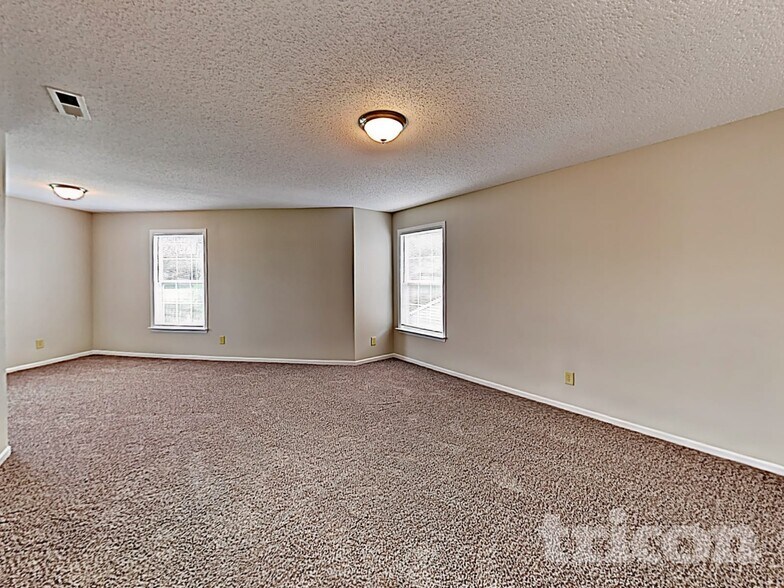 Building Photo - 10813 Inspiration Dr