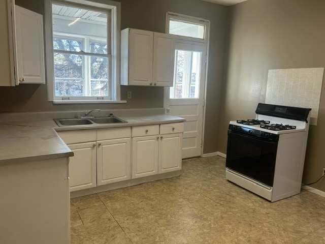 Kitchen - 4254 Michigan Ave