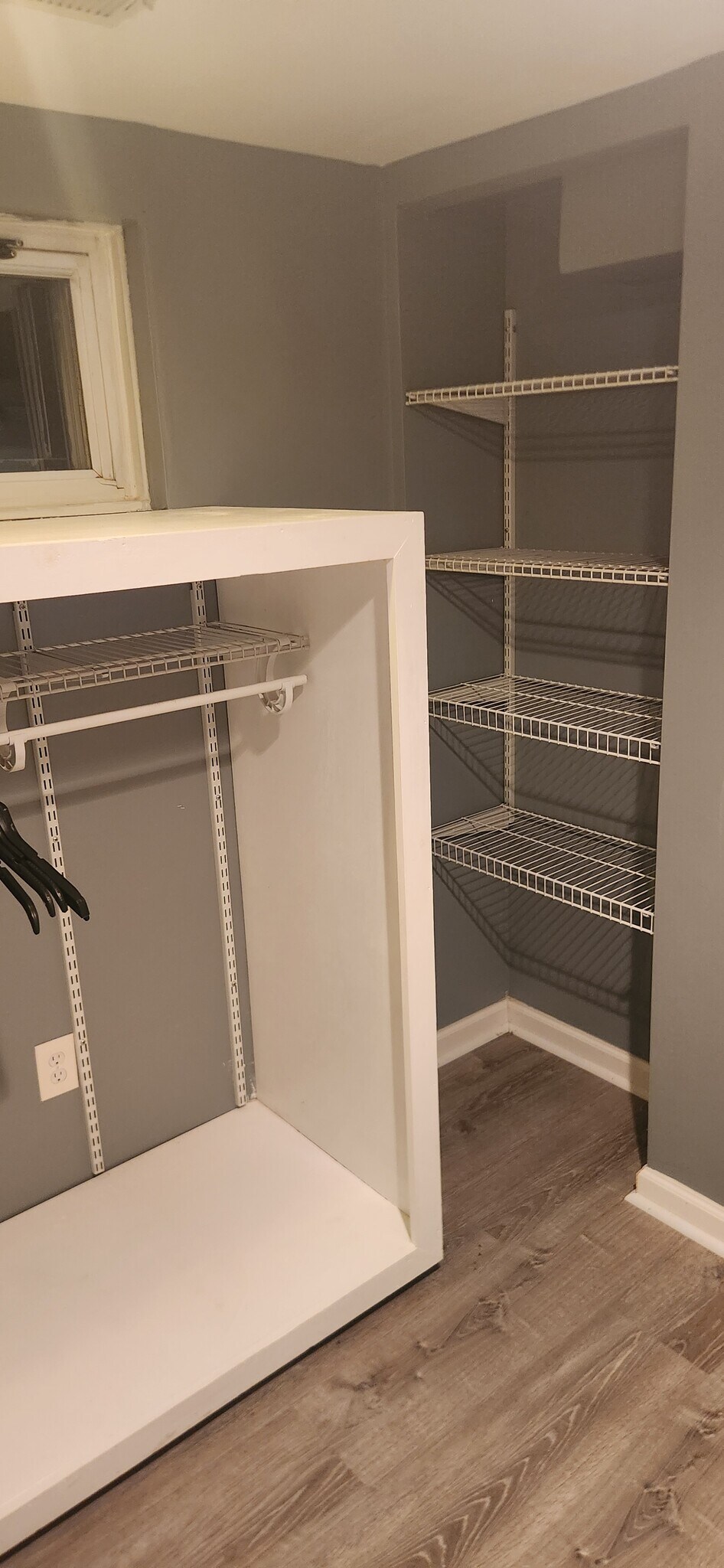 Building Photo - 1005 30th St SE