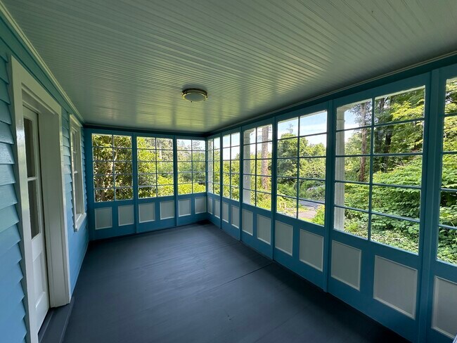 Building Photo - 4260 Old Route 22