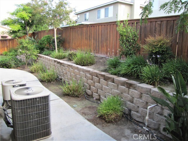 Building Photo - 7342 Corona Valley Ave