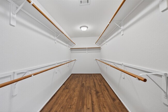 Building Photo - 18810 Appletree Ridge Rd