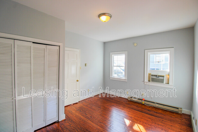 Building Photo - 27 Archdale St