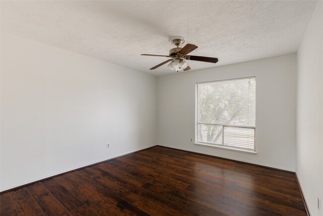 Building Photo - 1210 Westgreen Blvd