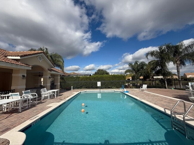 Building Photo - Exquisite 4-Bedroom, 3- Bathroom Home