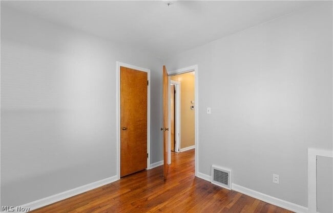 Building Photo - 629 Donald Ave