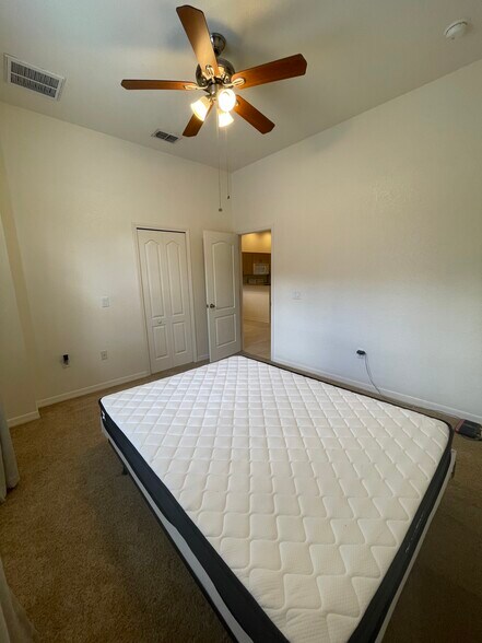 Building Photo - 5841 Cherry Ridge Pl