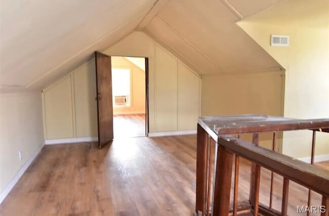 Building Photo - 324 N Dade Ave