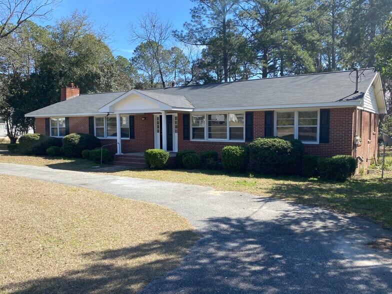 Building Photo - 374 E Monroe Ave