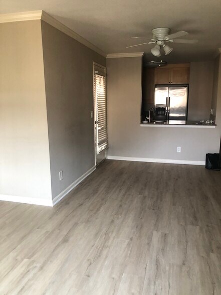 Building Photo - 3520 Lebon Dr
