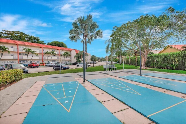 Building Photo - 8980 S Hollybrook Blvd