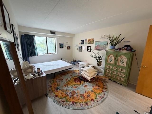 Building Photo - 100 High St