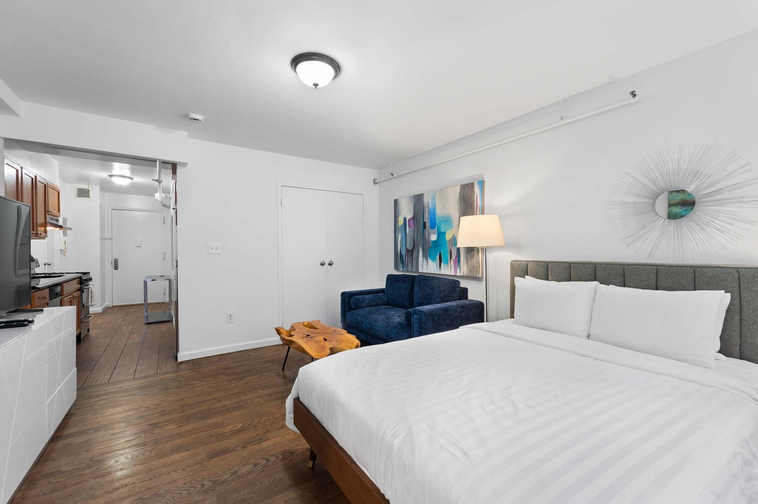 Building Photo - 140 W 19th St