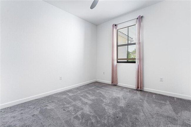 Building Photo - 1616 SW 28th St