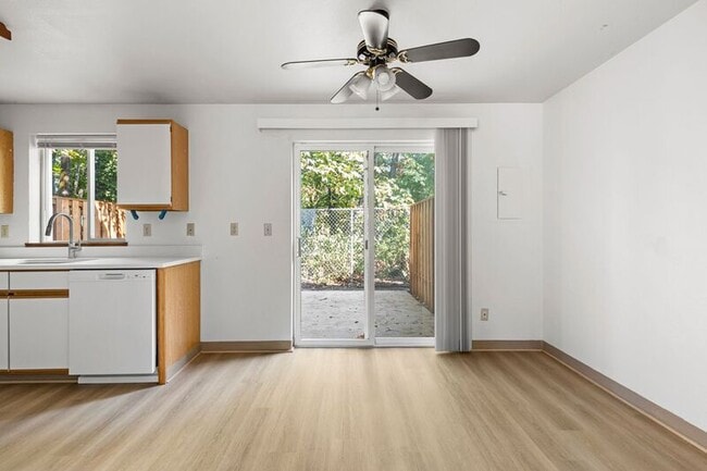 Building Photo - 17444 SE 82nd Dr