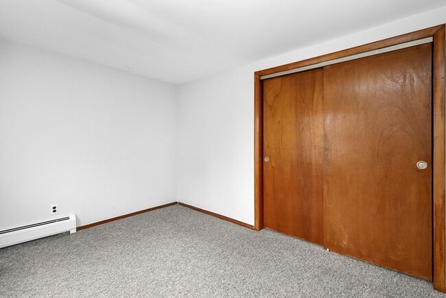 Building Photo - 158 Adams St