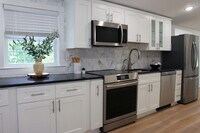Building Photo - Valley Springs Apartments