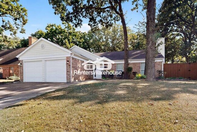 Building Photo - MOVE IN READY  Completely Refreshed Euless...